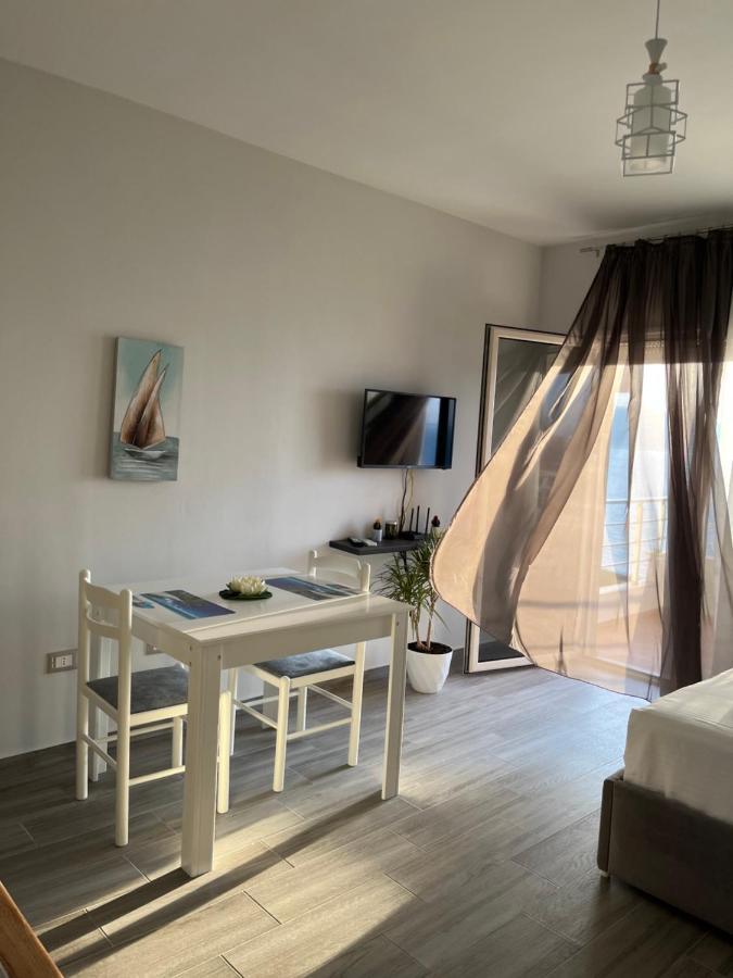 Lotus Apartments Avlonya Dış mekan fotoğraf